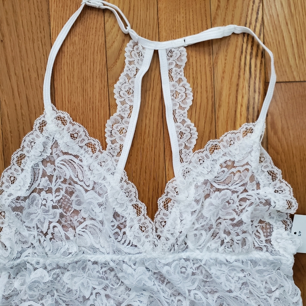 Lace split back chemise lingerie - Picture 2 of 5